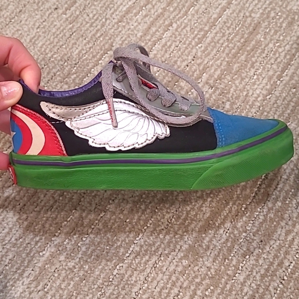 Marvel Vans - Picture 12 of 16